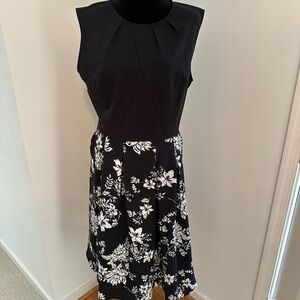 Chic Black and White Floral Midi Dress